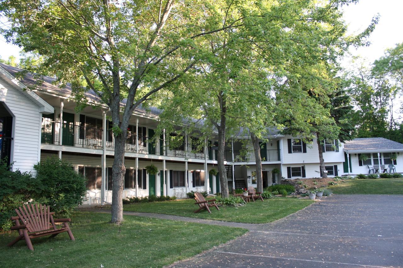 Parkside Inn Ellison Bay 외부 사진